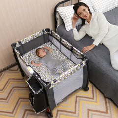 Costway Lit Parapluie Bébé Pliant 4 en 1 avec Matelas Filet Amovible Réglable Table à Langer Sac de Transport Roues Verrouillables