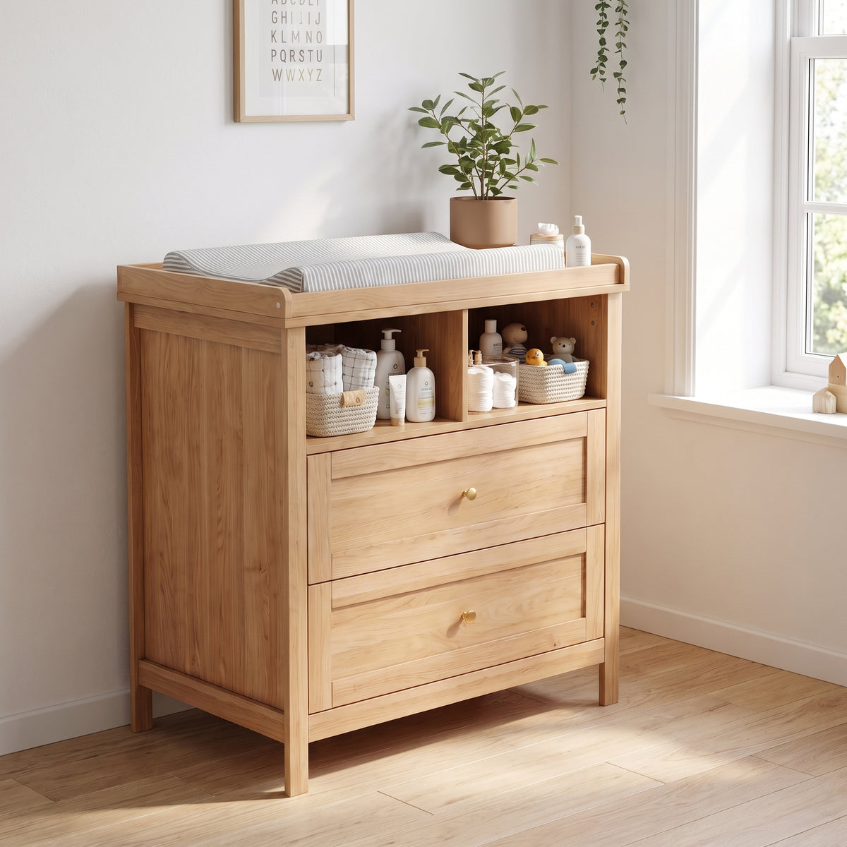 Table à langer bébé en bois – 2 tiroirs, niches et barre amovible – ambiance intérieur