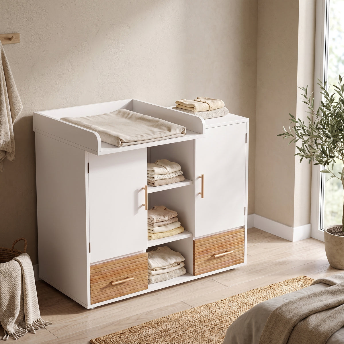 Table à langer bébé – Meuble 2 portes, 2 tiroirs et plan amovible – ambiance intérieur