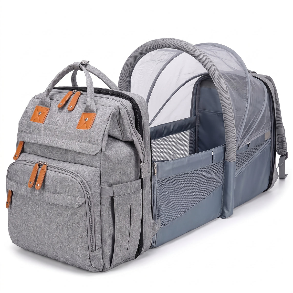 Sac déplié en lit avec pare-soleil et moustiquaire