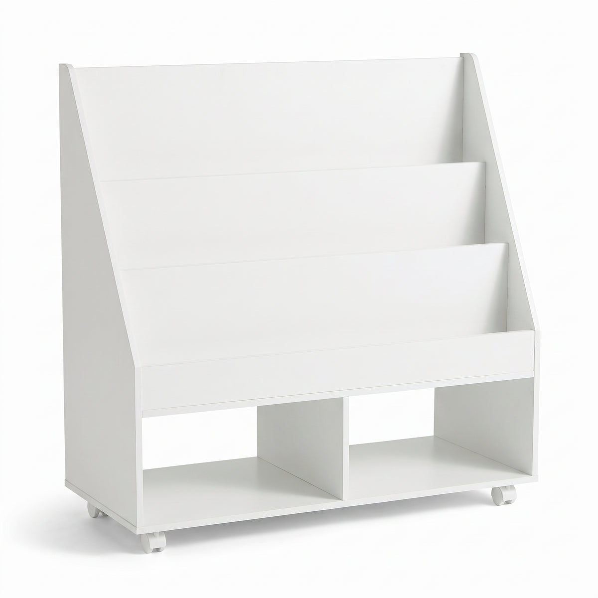 Bibliothèque enfant sur roulettes sur fond blanc