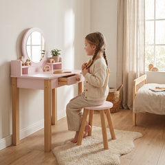 Coiffeuse enfant en bois avec un enfant