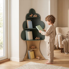 Étagère arbre enfant verte avec un enfant