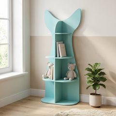 Bibliothèque enfant forme poisson bleue dans une chambre d'enfant
