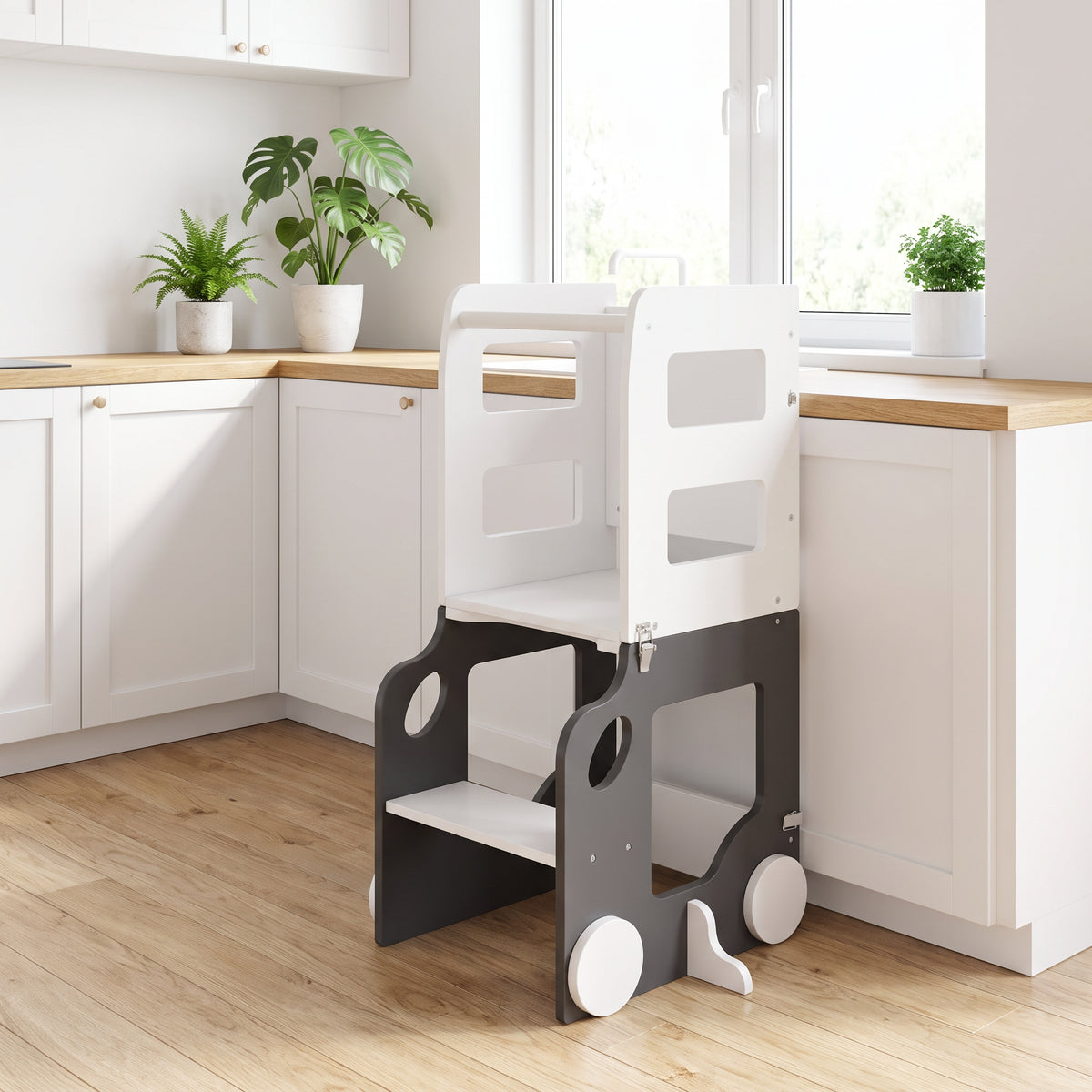 Tour d'observation voiture dans une cuisine scandinave lumineuse